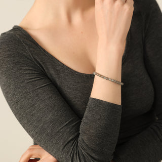 Essence-Mystische Schönheit – Das Labradorit-Stretch-Perlenarmband