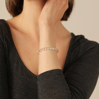 Essence-Klare Reinheit – Das Bergkristall-Stretch-Perlenarmband