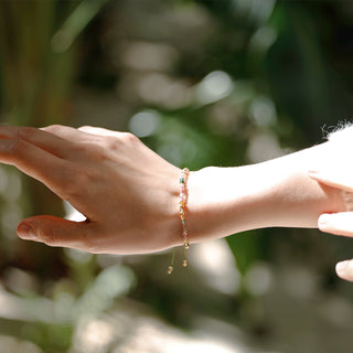 Petite-Lebensfreude & Harmonie – Regenbogen-Turmalin-Armband