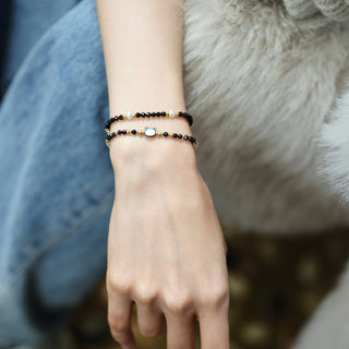 Petite-Schutz & Eleganz – Schwarzer Turmalin-Süßwasserperlen-Armband