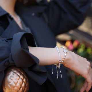 Petite-Eleganz & Schutz – Labradorit-Süßwasserperlen-Armband
