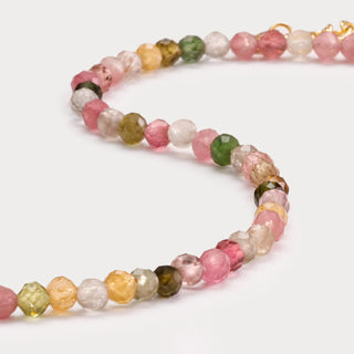 Whisper-Filigrane Eleganz – Regenbogen-Turmalin Armband